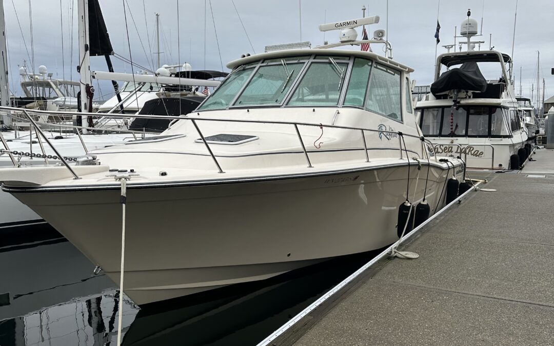 2016 Grady White Express 370 ($399,000) New Price!